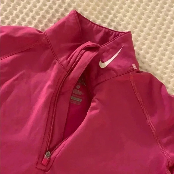 Nike - Picture 1 of 3